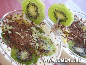 Взбитые сливки с киви и лимоном