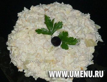 Салат с омлетом и куриным филе